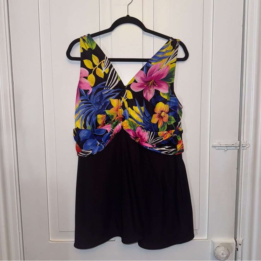 ✨longitude women’s tropical floral black swim dress✨